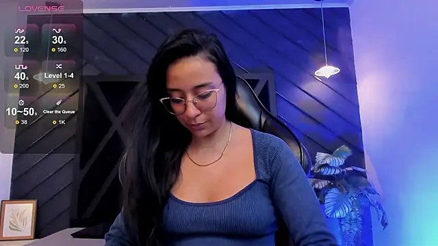 Snapshot of zoe_martins_ chatting on 02.05.26 zoe martins online show from 02.05.26