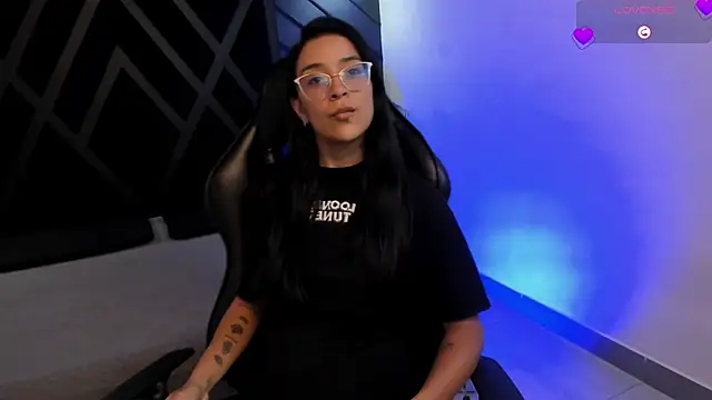 Snapshot of zoe_martins_ chatting on 02.07.26 zoe martins online show from 02.07.26