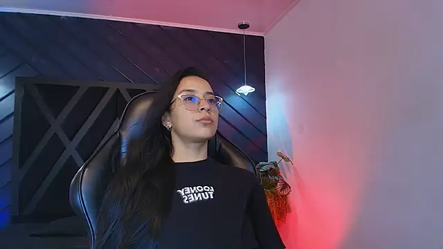 Snapshot of zoe_martins_ chatting on 03.16.26 zoe martins online show from 03.16.26