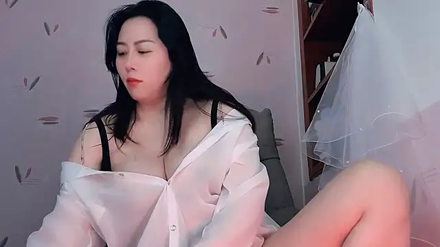 Eve5215 online show from 12.16.25