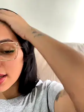 Snapshot of jujuarantes__2025 chatting on 11.06.25 jujuarantes 2025 online show from 11.06.25