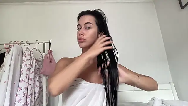 Snapshot of Talyo19 chatting on 09.13.25 Talyo19 online show from 09.13.25