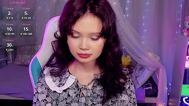 EmilyChaves online show from 04.20.26