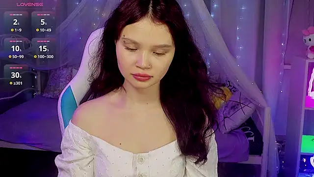 EmilyChaves online show from 05.05.26