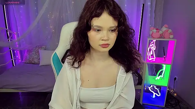 EmilyChaves online show from 05.24.26