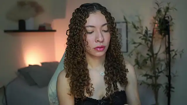 isabella-garcia- online show from 07.05.26