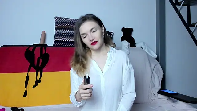 Snapshot of Katherine_Twilight chatting on 02.28.25 Katherine Twilight online show from 02.28.25