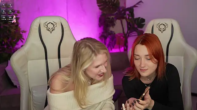 Snapshot of Scarlett_Sweet054 chatting on 10.23.25 Scarlett Sweet054 online show from 10.23.25