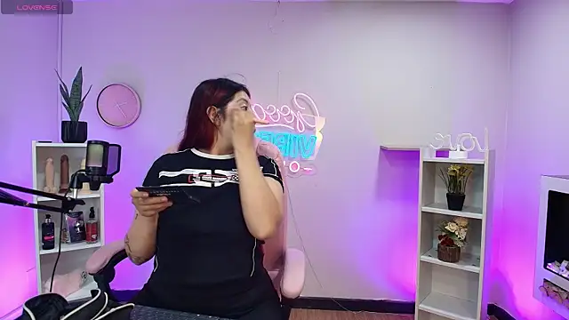 Aphriil   online show from 09.08.25