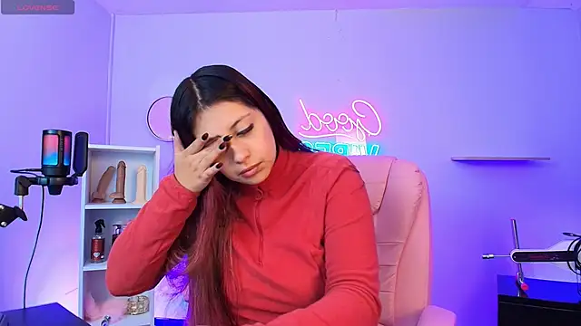 Aphriil   online show from 10.11.25