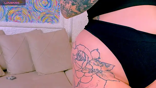 Snapshot of marrenaa chatting on 09.09.25 marrenaa online show from 09.09.25