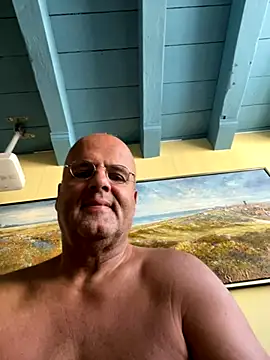 Snapshot of Renebisex chatting on 09.16.25 Renebisex online show from 09.16.25