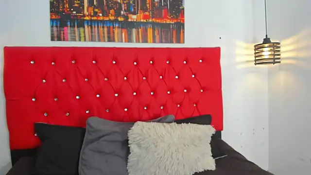 carolinacrus01 online show from 02.15.26