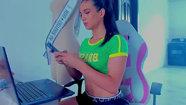 Snapshot of ISA_BELLA_VZL chatting on 01.19.26 ISA BELLA VZL online show from 01.19.26