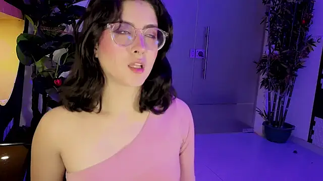 LiLLiAnderson online show from 12.20.25