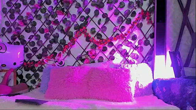 Snapshot of isabel_jaames chatting on 04.04.26 isabel jaames online show from 04.04.26