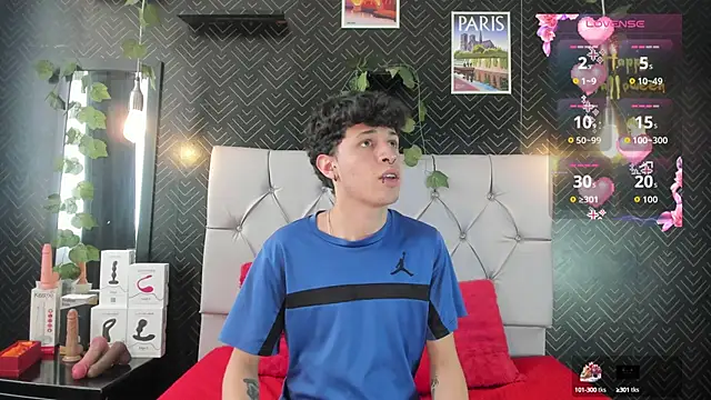 Axel  Evans online show from 10.16.25