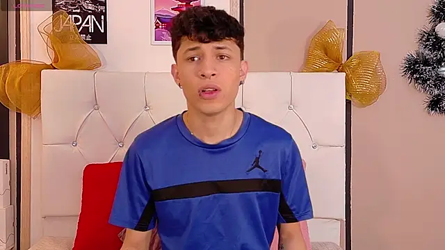 Axel  Evans online show from 12.05.25