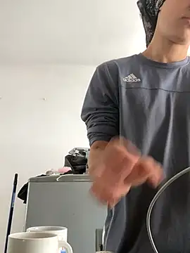 Snapshot of juliie_star chatting on 09.28.25 juliie star online show from 09.28.25