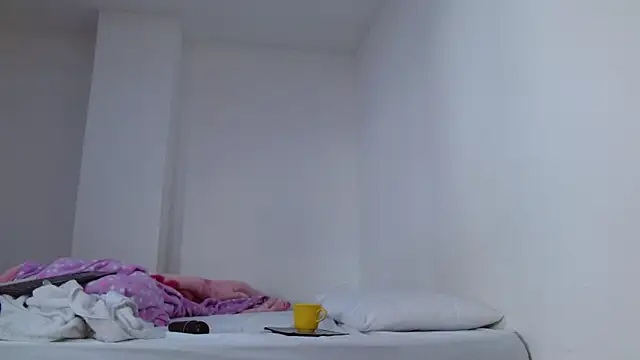 isabel 24 gil online show from 03.07.26