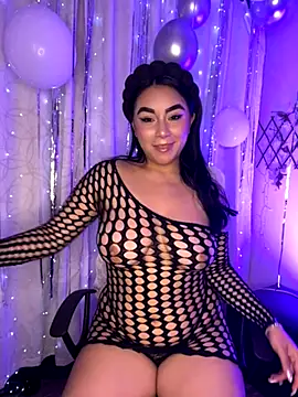 Dafnee sr online show from 10.28.25