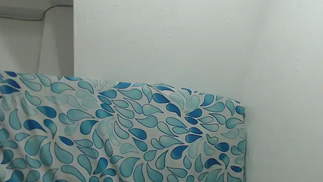 Snapshot of Lily_Jone7 chatting on 11.01.25 Lily Jone7 online show from 11.01.25