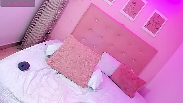 ANNIE DOLCE  online show from 01.17.26