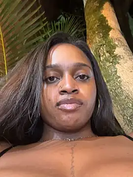 Snapshot of darle_volant chatting on 02.10.26 darle volant online show from 02.10.26