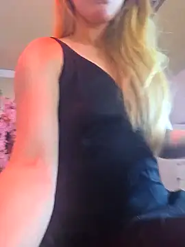 VesperVelvet online show from 03.14.26