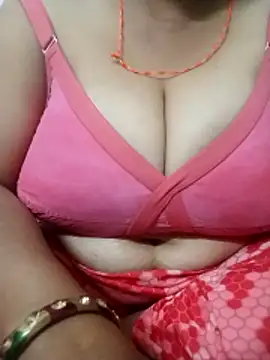Snapshot of chocobbsneha567 chatting on 03.15.26 chocobbsneha567 online show from 03.15.26