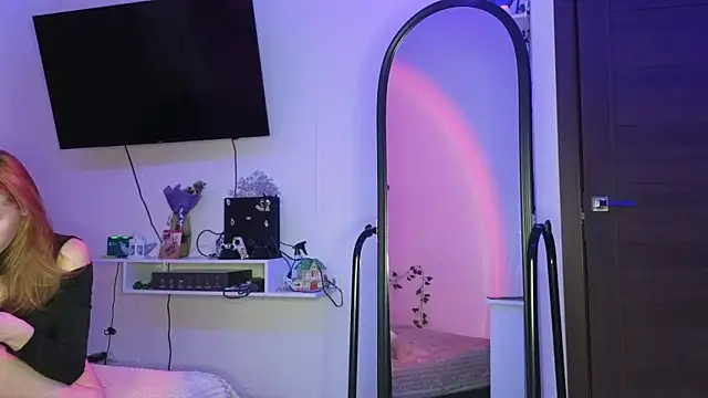 Candy Flosse online show from 10.14.25