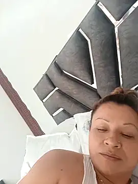 Snapshot of Asuna_yuuky chatting on 11.19.25 Asuna yuuky online show from 11.19.25