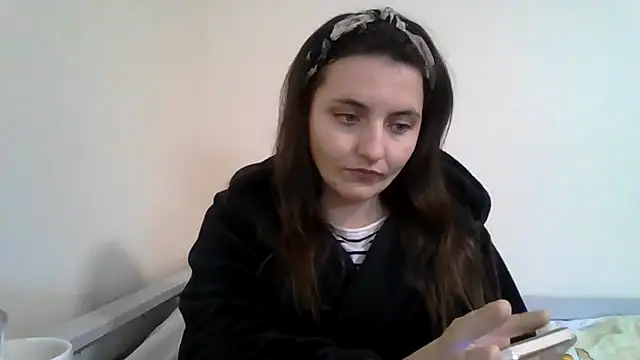 Snapshot of DInaraXRose chatting on 12.03.25 DInaraXRose online show from 12.03.25