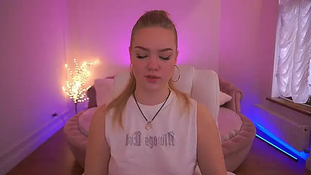 CelesteNoir online show from 12.18.25