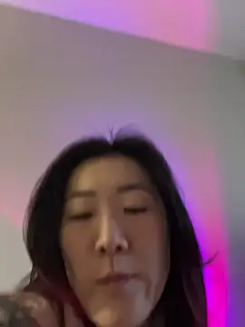 AikoYamada online show from 10.20.25