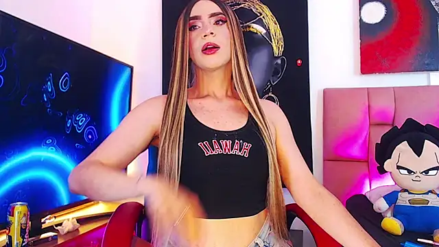 Snapshot of Valentina_Shine chatting on 10.04.25 Valentina Shine online show from 10.04.25