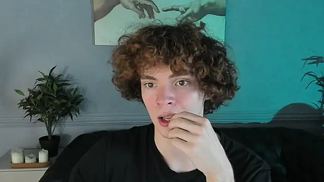 Snapshot of Tommy_Jamm chatting on 12.02.25 Tommy Jamm online show from 12.02.25