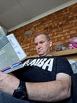 Snapshot of wallacelegend chatting on 02.24.26 wallacelegend online show from 02.24.26