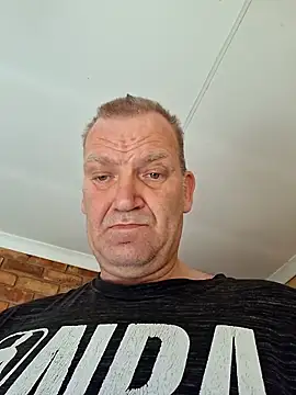 Snapshot of wallacelegend chatting on 02.25.26 wallacelegend online show from 02.25.26