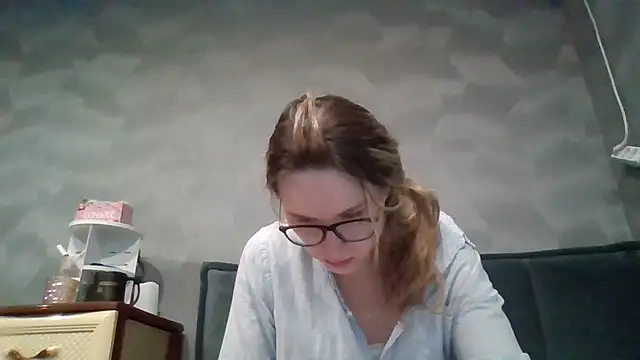 Snapshot of Jugira chatting on 10.26.25 Jugira online show from 10.26.25