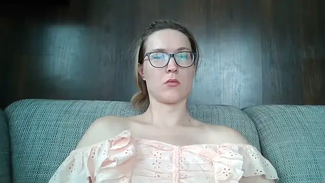 Snapshot of Jugira chatting on 07.11.26 Jugira online show from 07.11.26