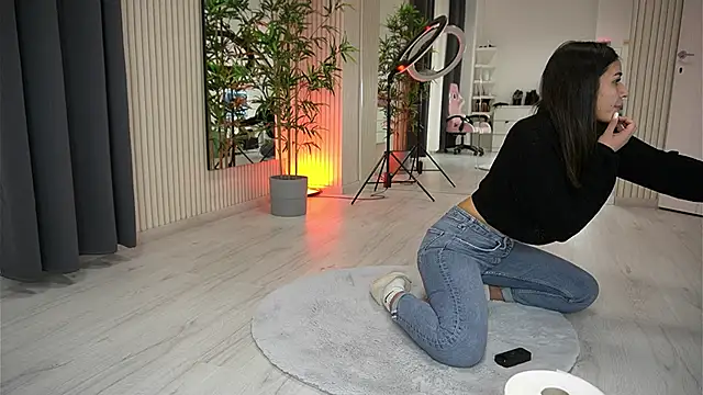 EmmaBlanco online show from 10.01.25