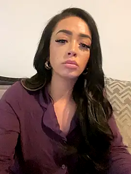 Snapshot of ItsCOCOx chatting on 09.22.25 ItsCOCOx online show from 09.22.25