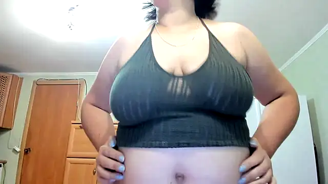 Snapshot of KATTYWARM_ chatting on 09.15.25 KATTYWARM online show from 09.15.25