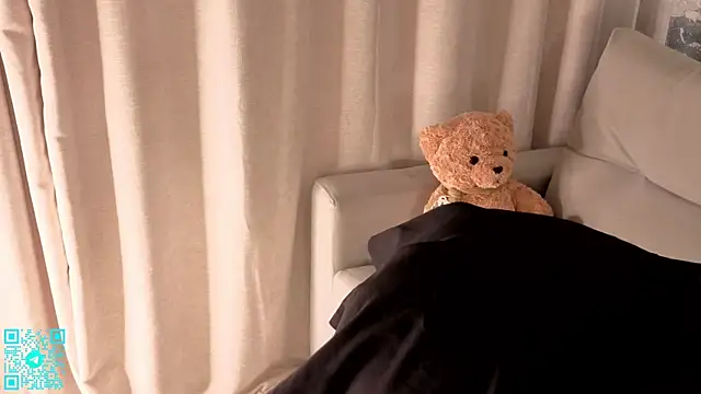 chloemilka online show from 04.19.26