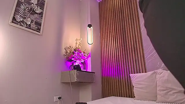 Snapshot of biancaa_18 chatting on 04.21.26 biancaa 18 online show from 04.21.26