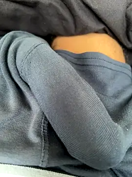 Snapshot of Coloureddickforyou chatting on 11.26.25 Coloureddickforyou online show from 11.26.25