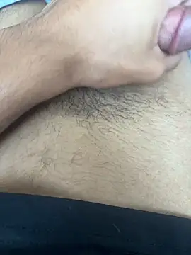 Snapshot of Coloureddickforyou chatting on 12.19.25 Coloureddickforyou online show from 12.19.25