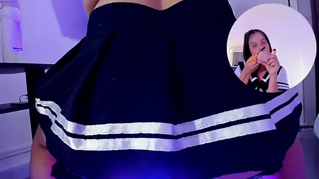 thamiina  online show from 11.27.25