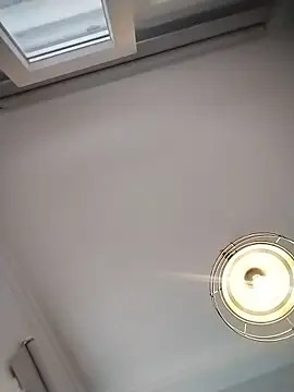 sarahpearlx online show from 10.31.25